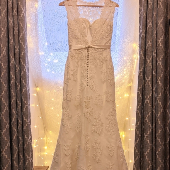 Venice Lace Appliqués Morilee Wedding Dress w tags - Picture 2 of 7